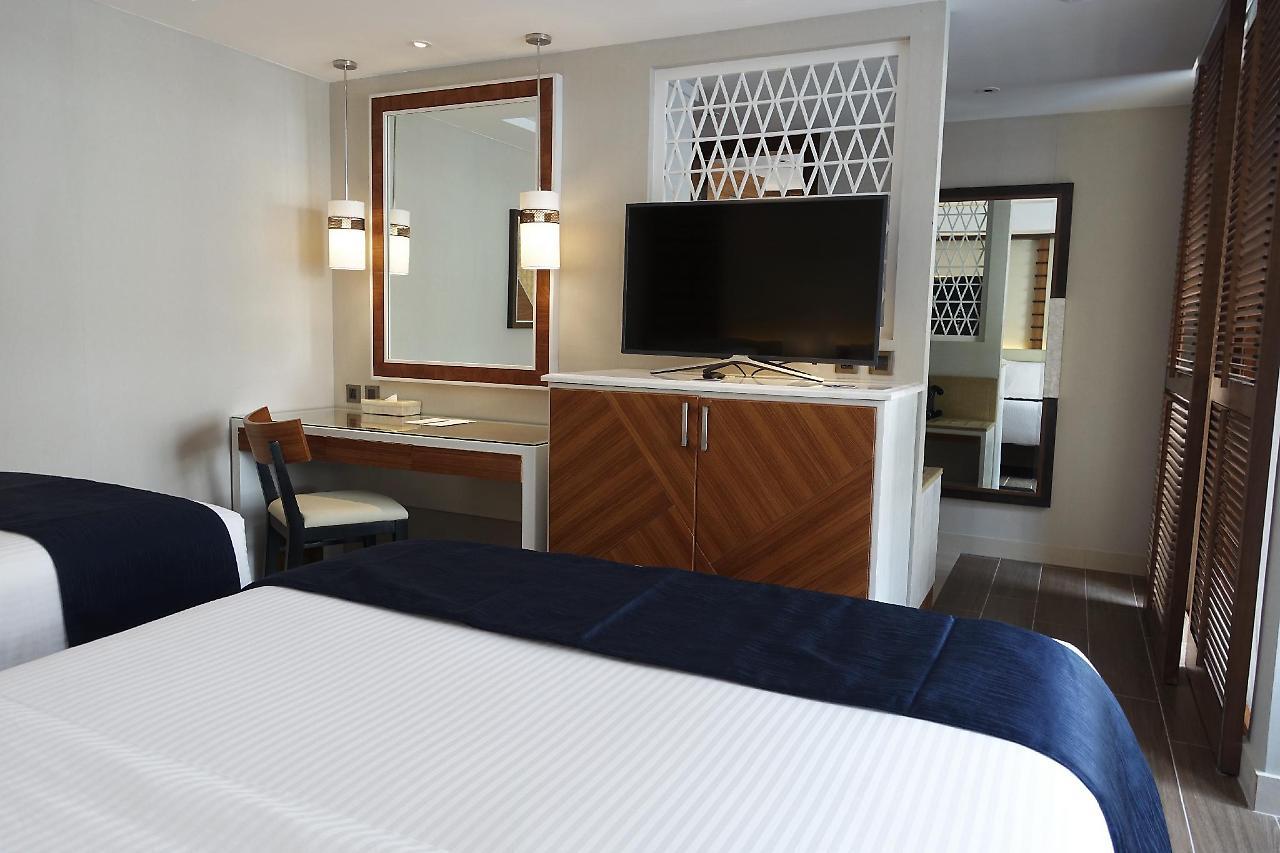 Henann Crystal Sands Resort Balabag  Dış mekan fotoğraf